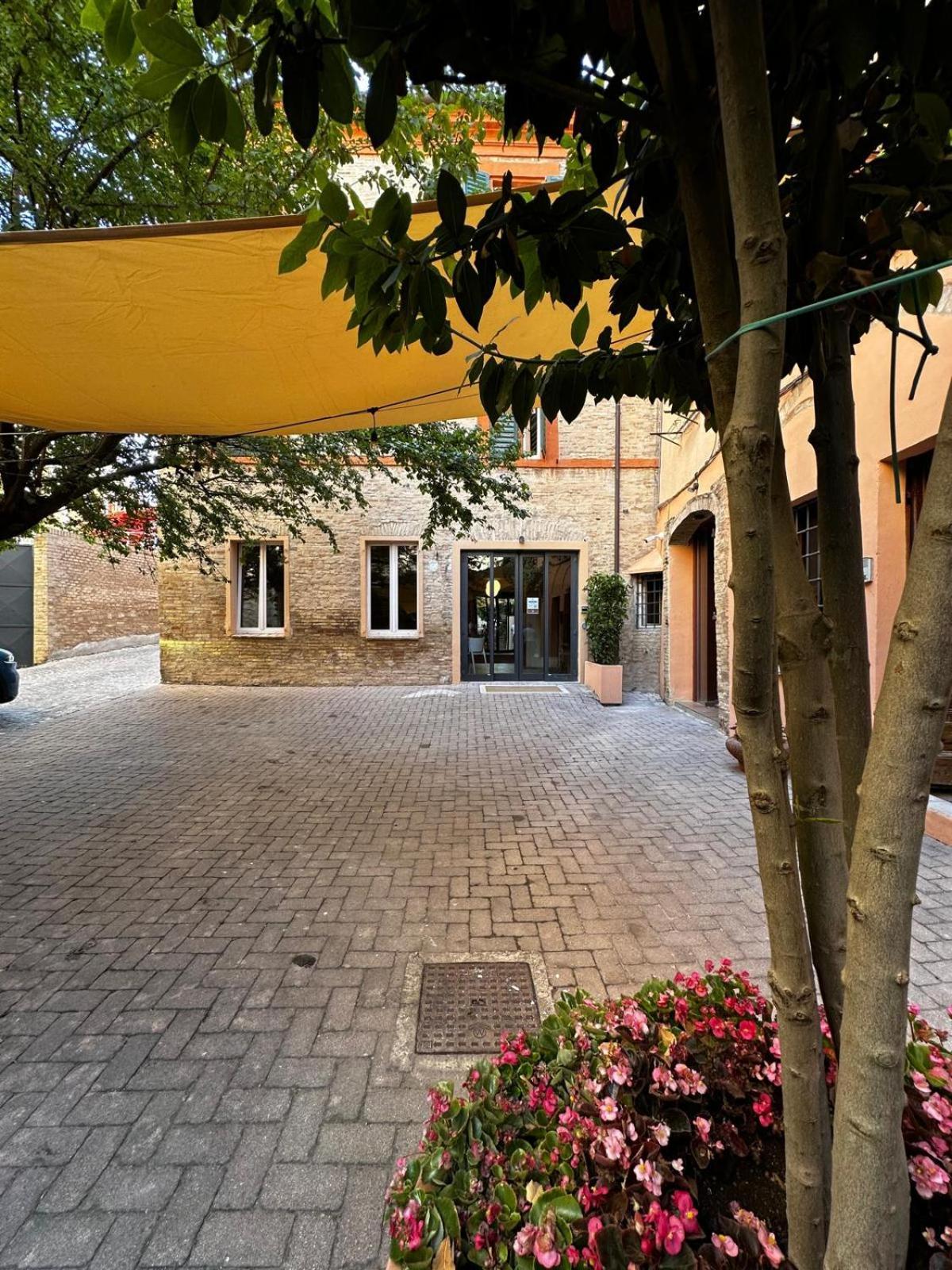 I Mecenati Hotel Macerata Exterior photo